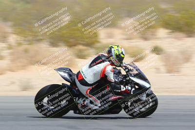 media/Mar-28-2022-Superbike Trackdays (Mon) [[b8603d0f67]]/Advanced Group (1pm-130pm)/Turn 9/